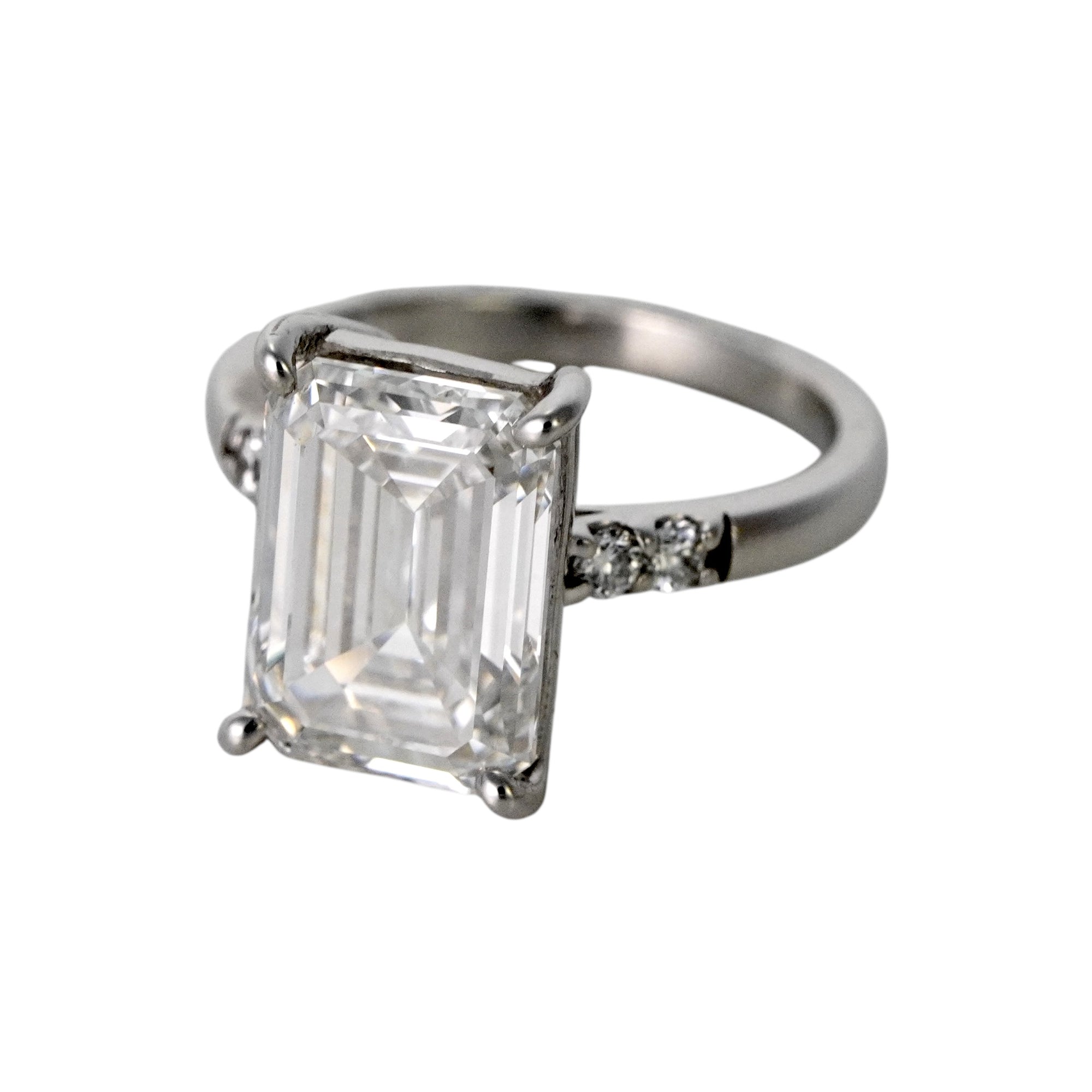 5ct エメラルドカットダイヤモンドリング