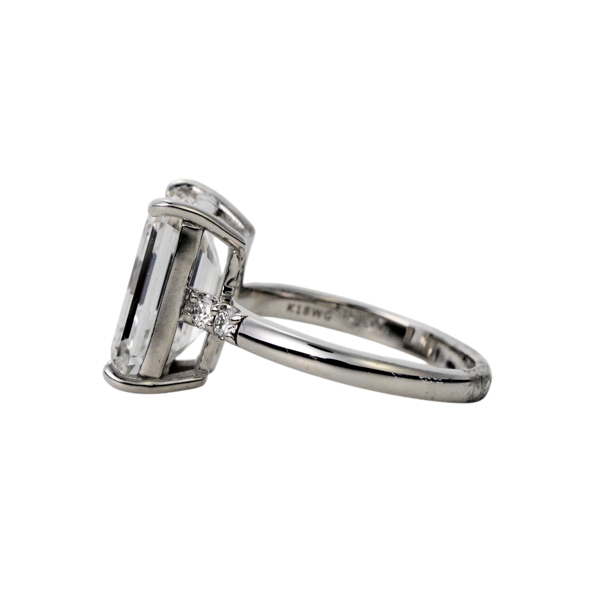 5ct エメラルドカットダイヤモンドリング – Trax Tokyo