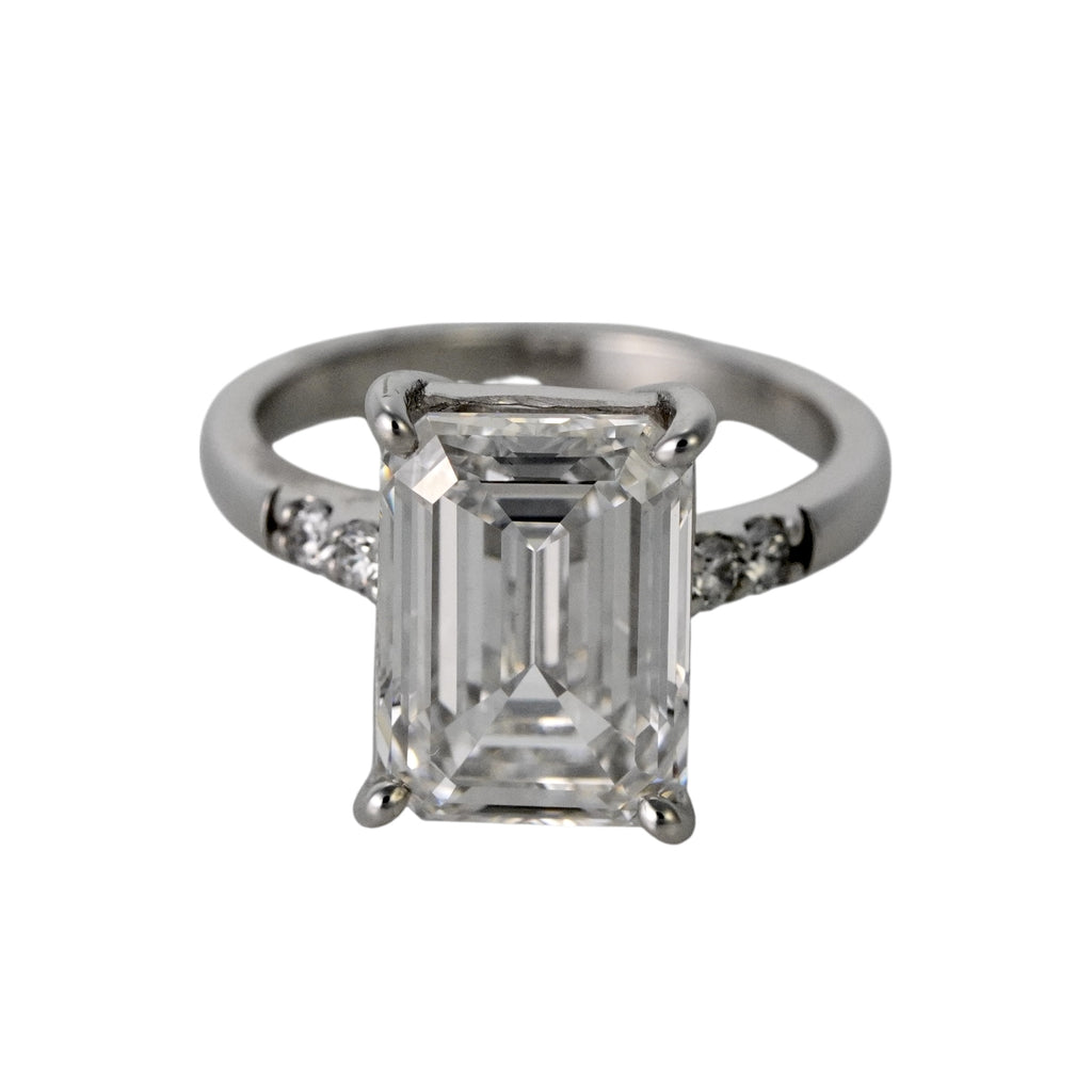 5ct エメラルドカットダイヤモンドリング