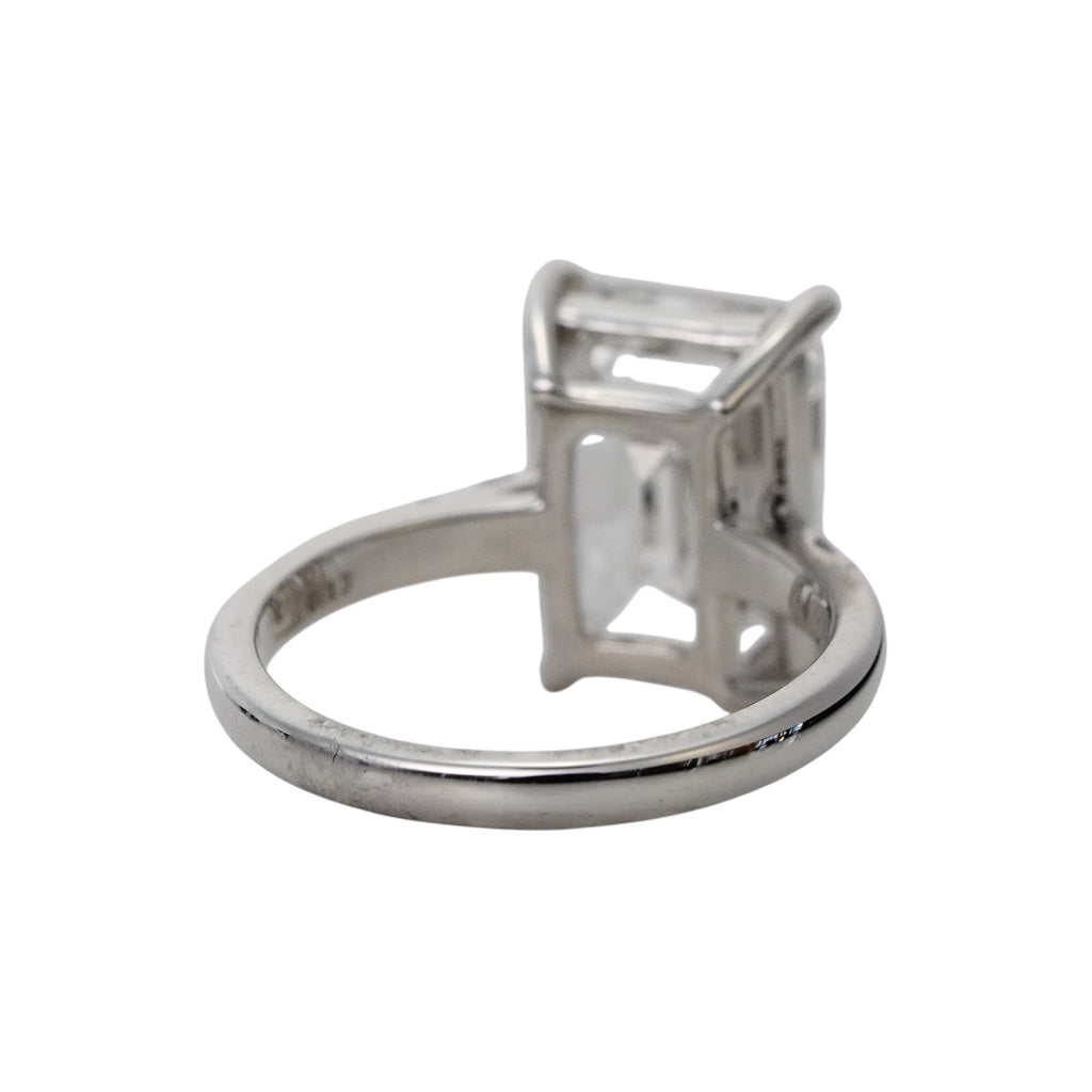 5ct エメラルドカットダイヤモンドリング