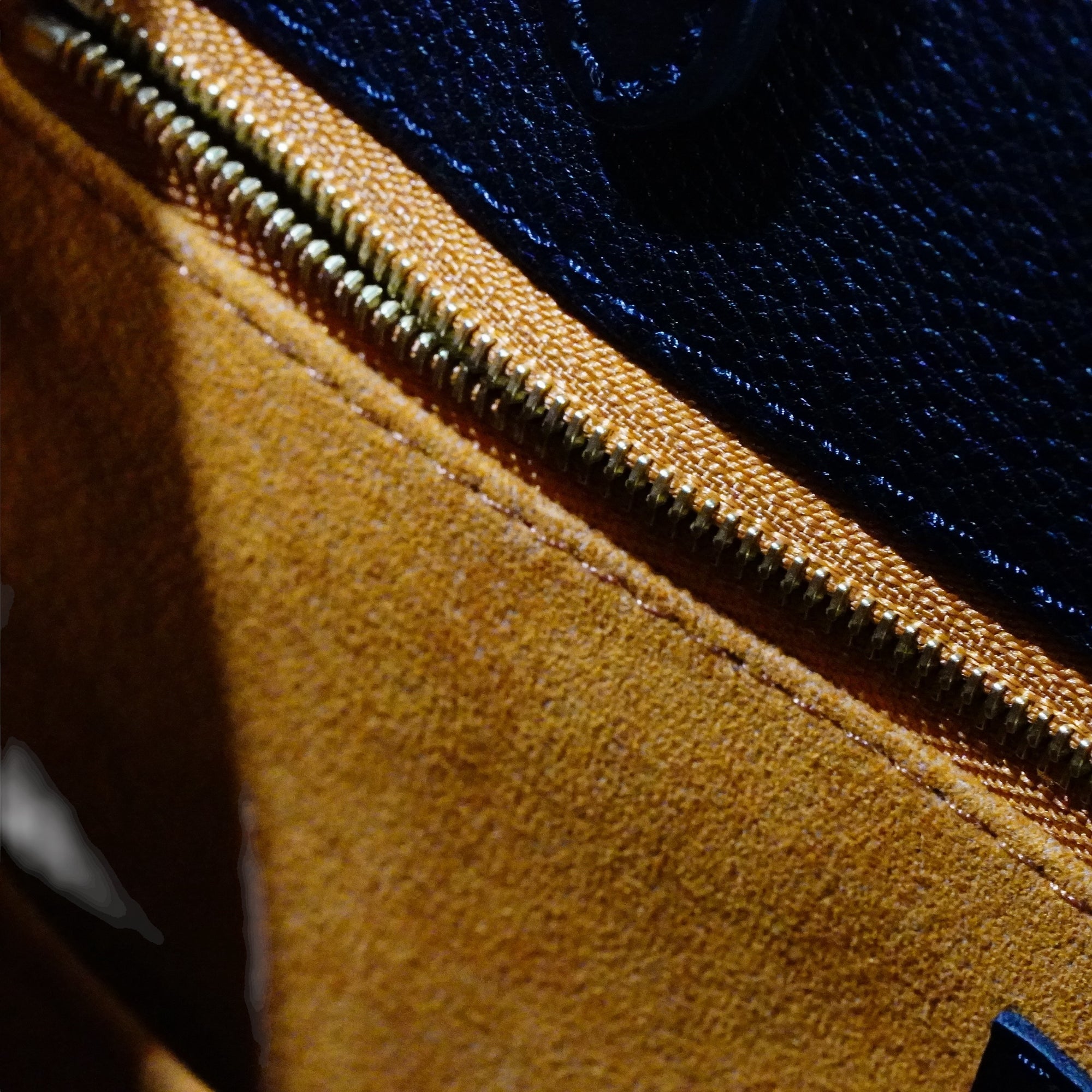 ルイヴィトン　オンザゴーMMブラックモノグラム