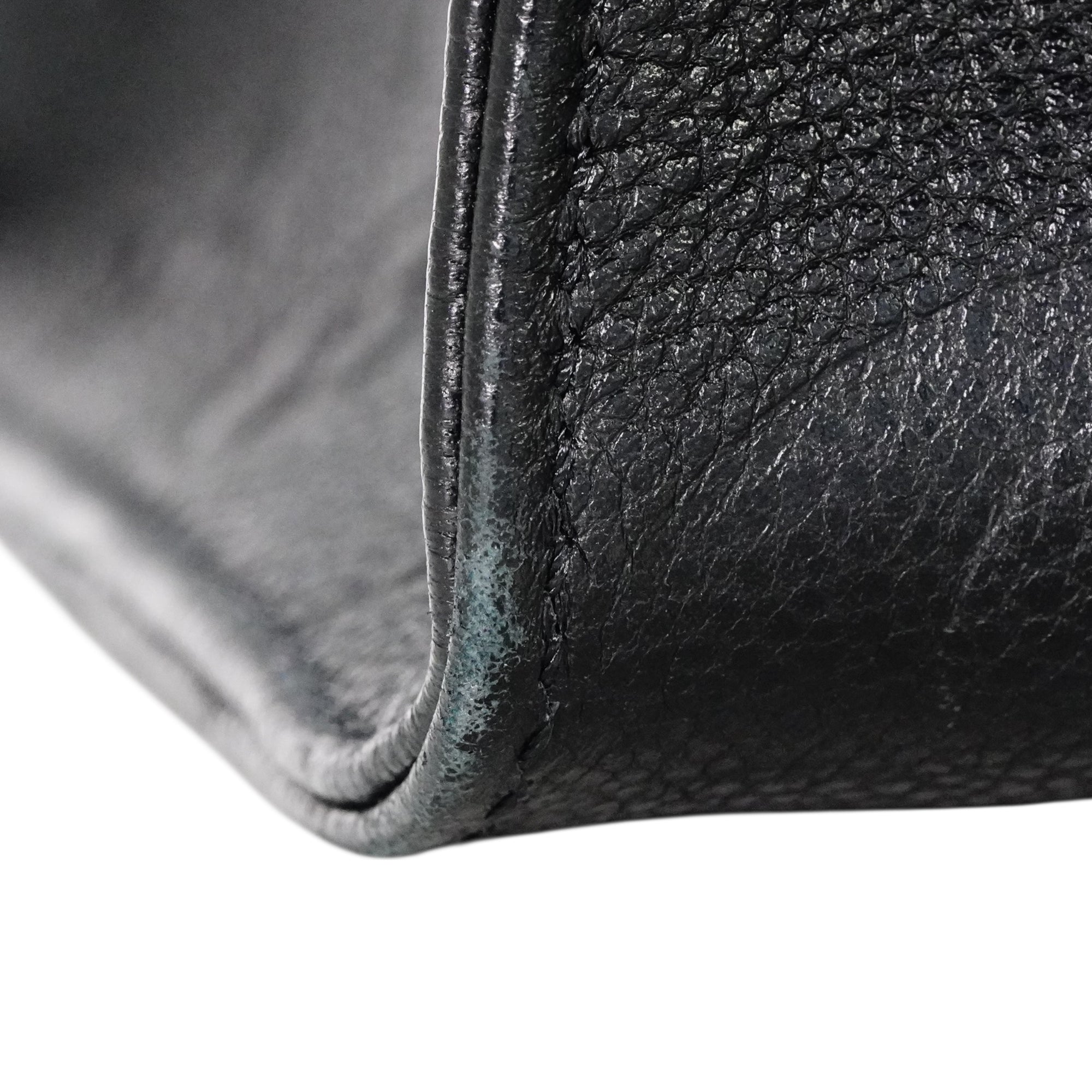 ルイヴィトン　オンザゴーMMブラックモノグラム