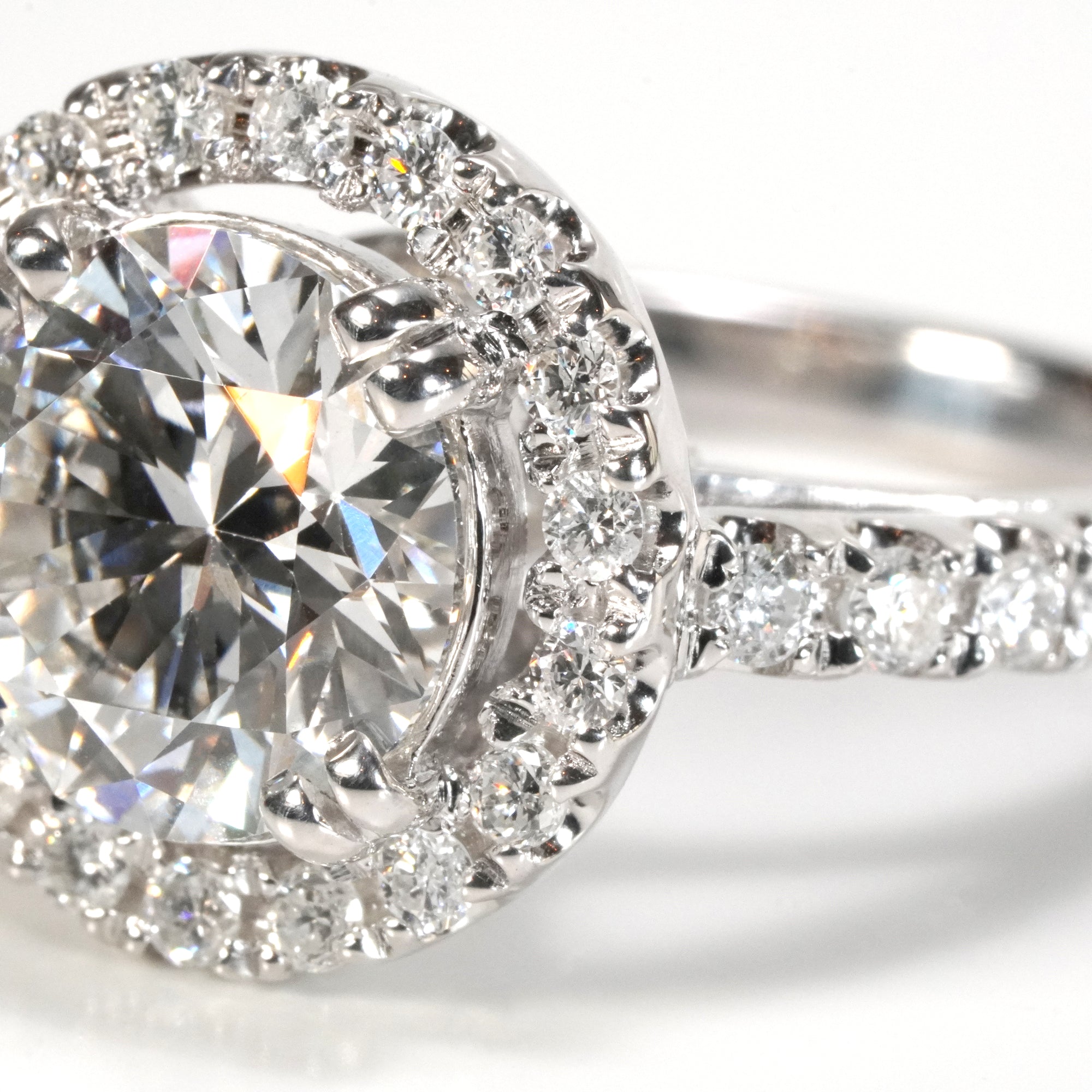 ホワイトゴールド ラボダイヤモンド リング