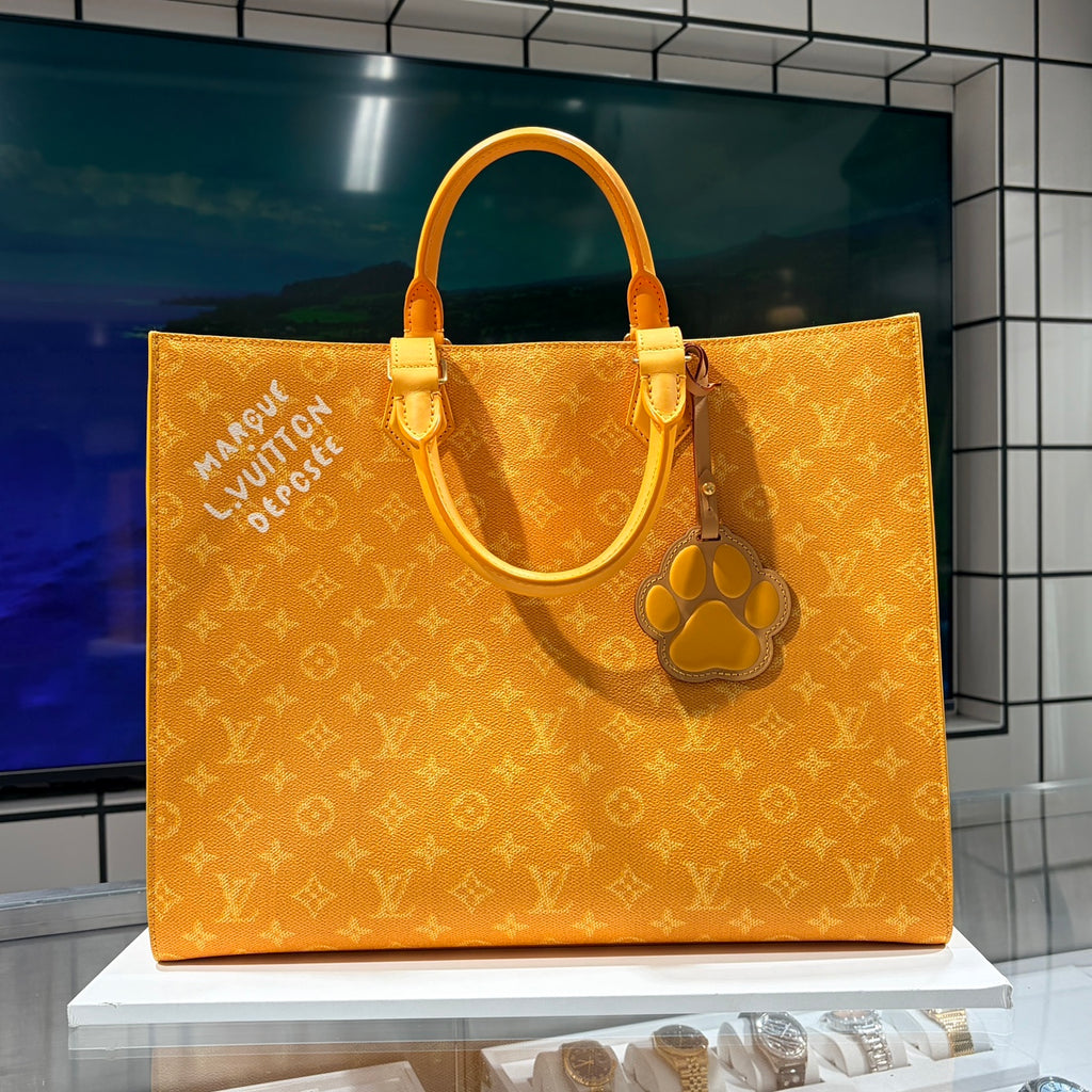 LOUIS VUITTON ルイヴィトン サックプラ 24H PVC レザー イエロー