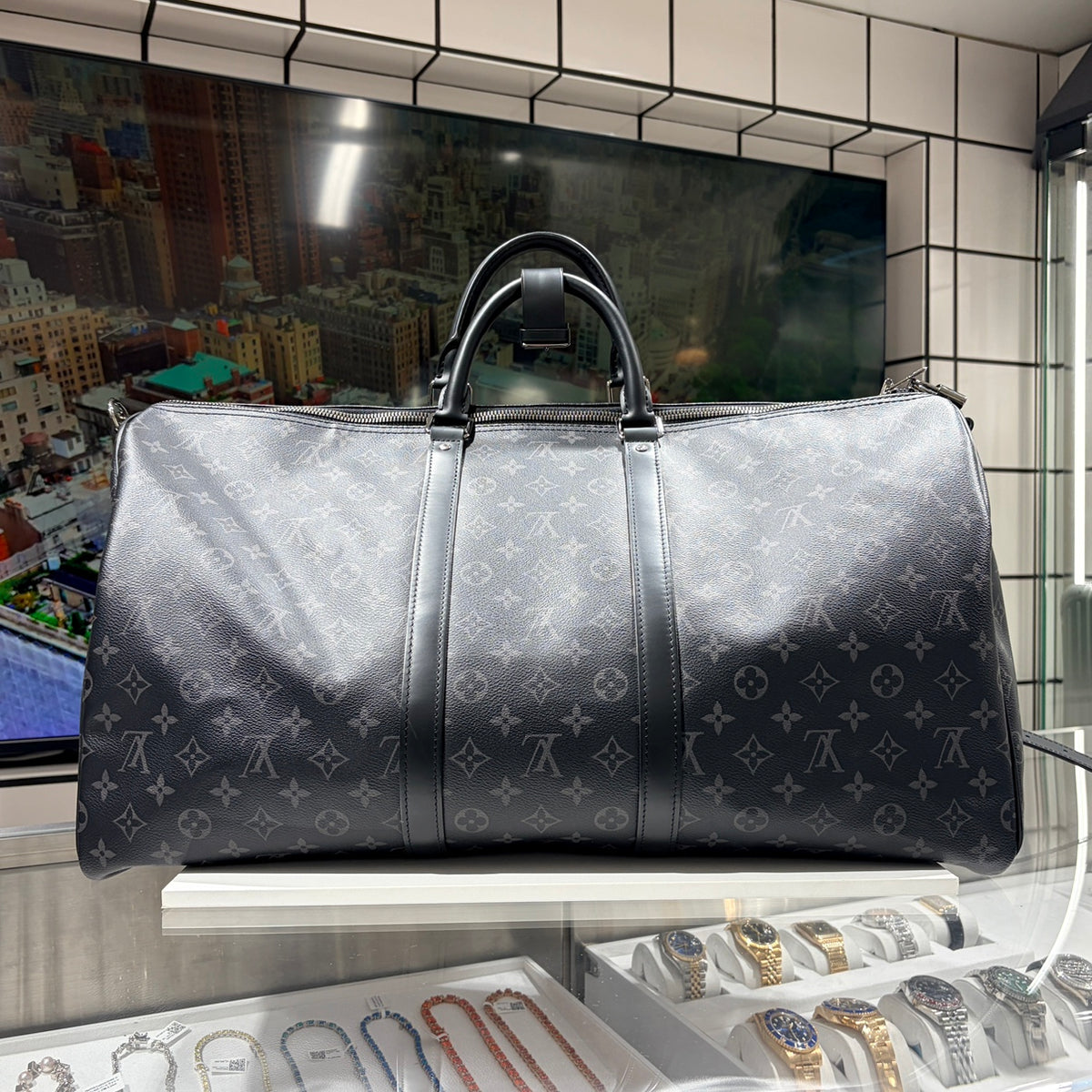 LOUIS VUITTON ルイヴィトン キーポル ・バンドリエール 55 ブラック モノグラム・エクリプス