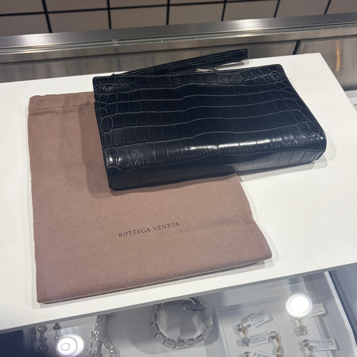 BOTTEGA VENETA ボッテガヴェネタ クラッチバッグ ブラック クロコダイル