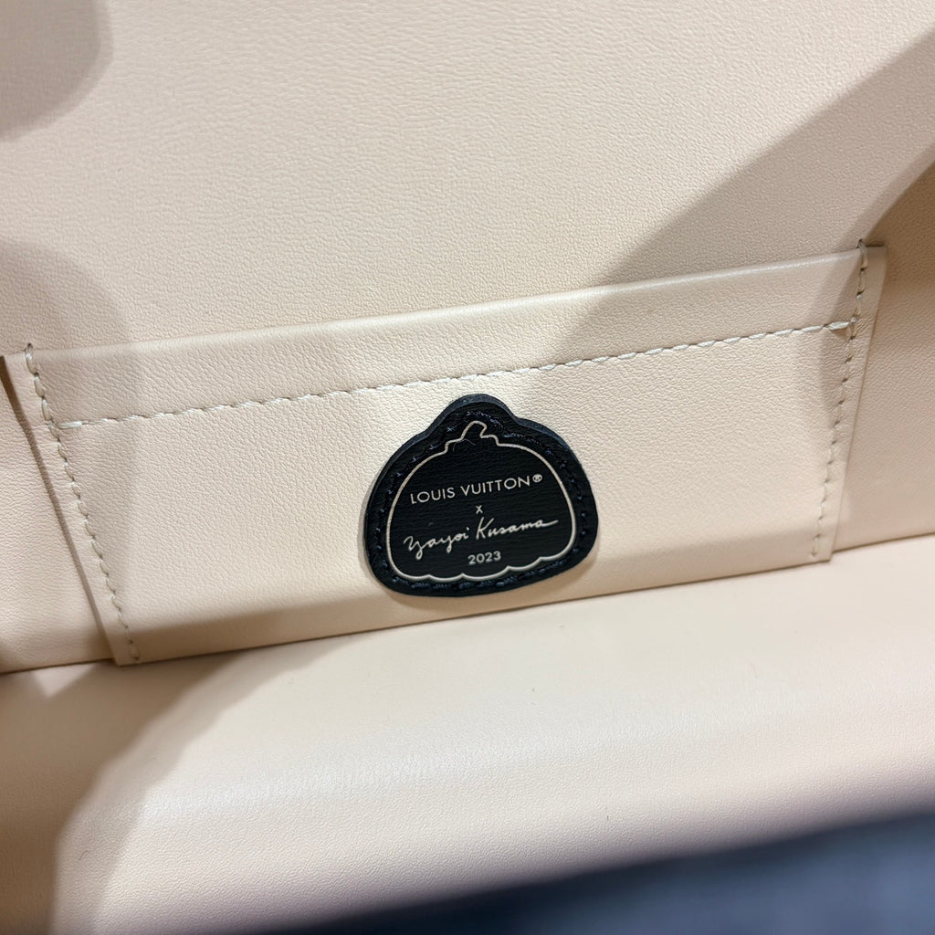 LOUIS VUITTON ルイヴィトン LV × YK プティット・マル ペインティッド ドット 2023