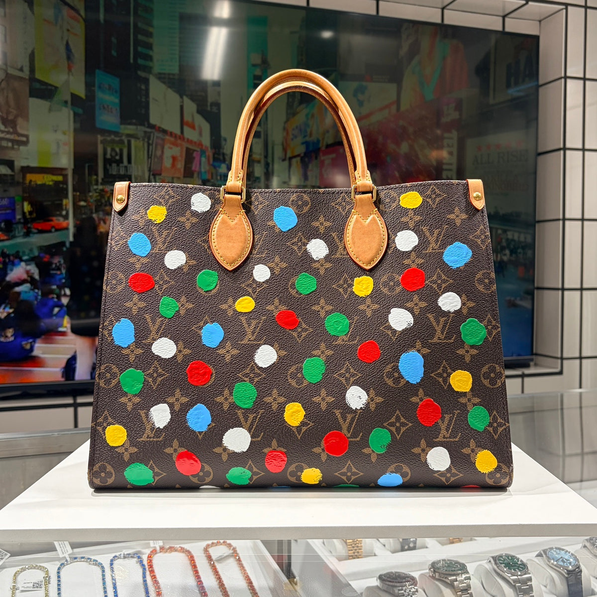 LOUIS VUITTON ルイヴィトン LV×YK オンザゴー MM ペインティッド ドット