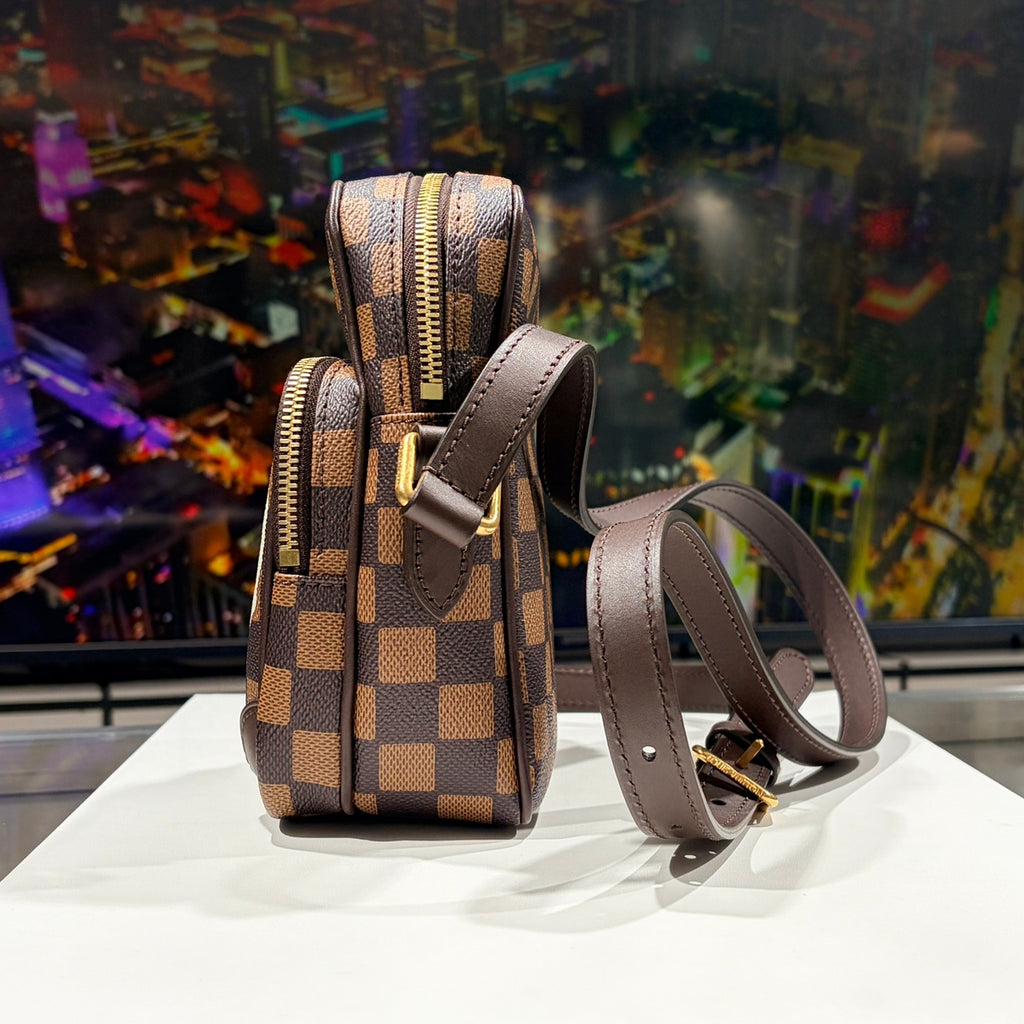 LOUIS VUITTON ルイヴィトン ダミエ フレンドシップ アマゾン ショルダーバッグ ファレルウィリアムス × NIGO