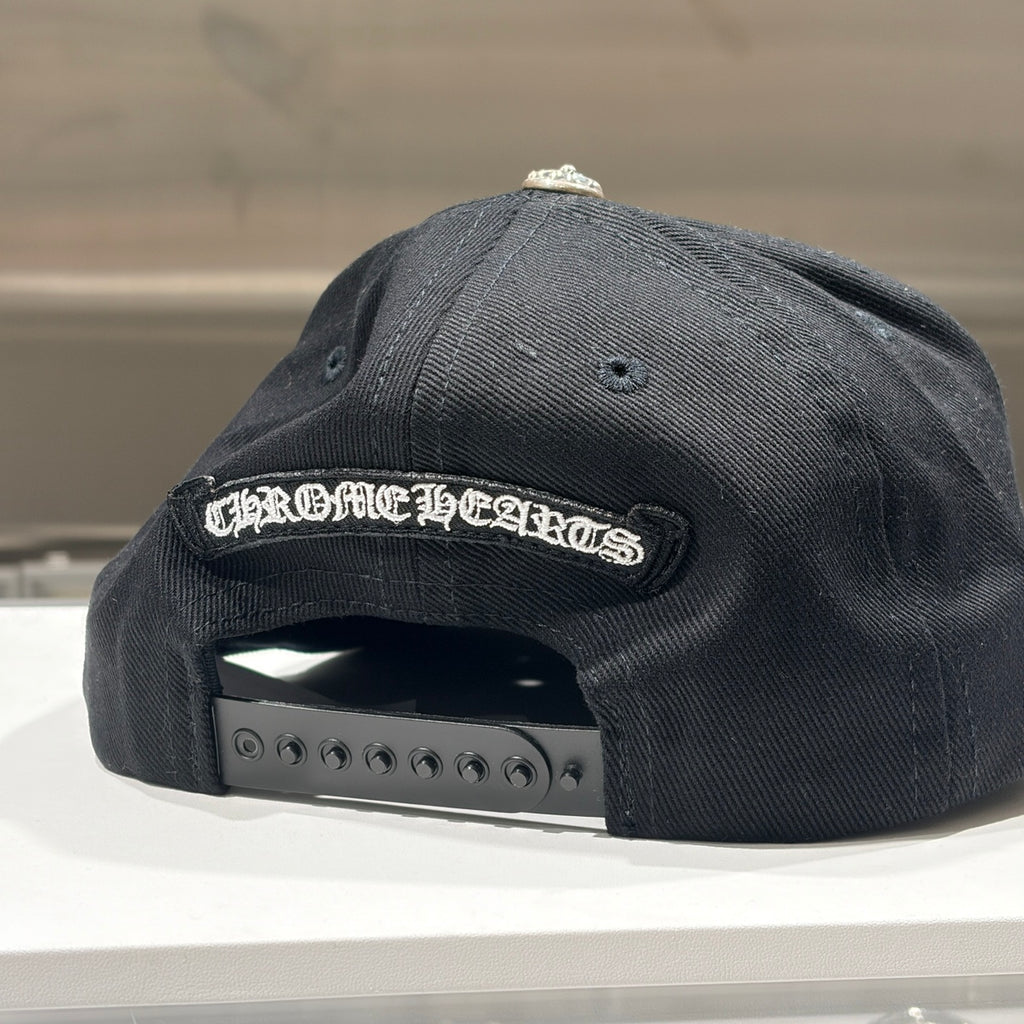 CHROME HEARTS クロムハーツ ベースボールキャップ ONE SIZE バーティカルロゴ 刺繍