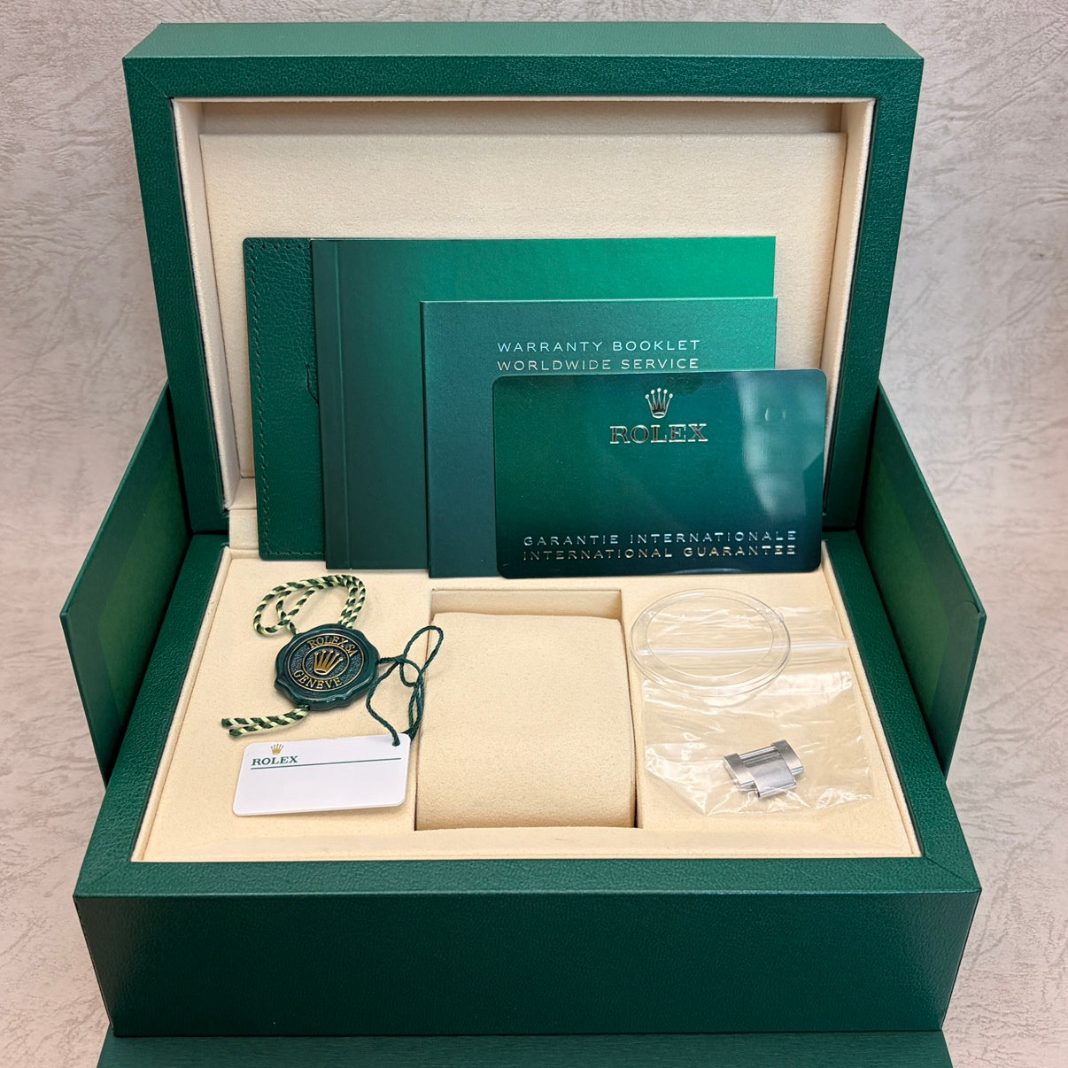 ROLEX ロレックス コスモグラフ デイトナ 126500LN ブラック文字盤