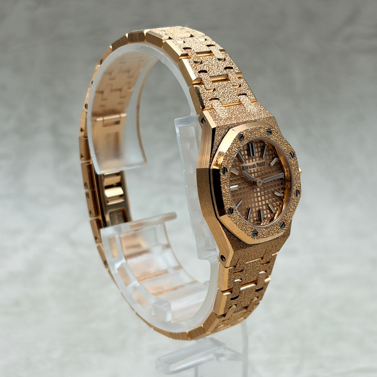 AUDEMARS PIGUET オーデマピゲ ロイヤルオーク ミニ フロステッドゴールド 67630OR.GG.1312OR.01-C