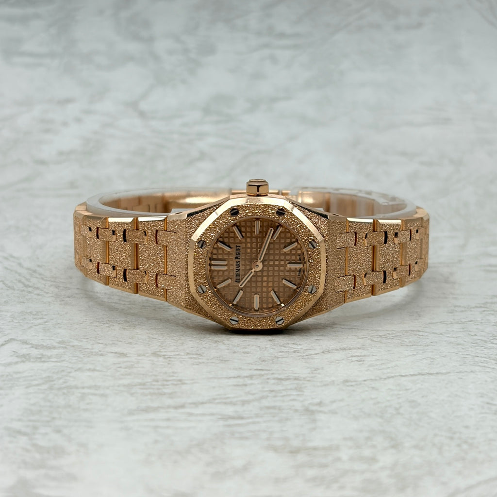 AUDEMARS PIGUET オーデマピゲ ロイヤルオーク ミニ フロステッドゴールド 67630OR.GG.1312OR.01-C