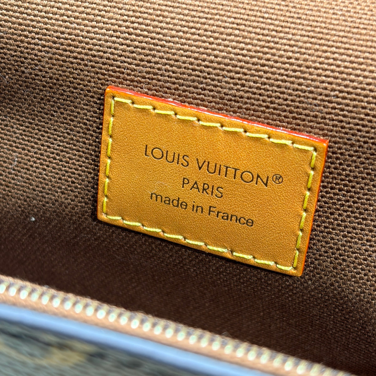 LOUIS VUITTON ルイヴィトン スティーマー・ウェアラブル ウォレット モノグラム・アーカイブ M14738