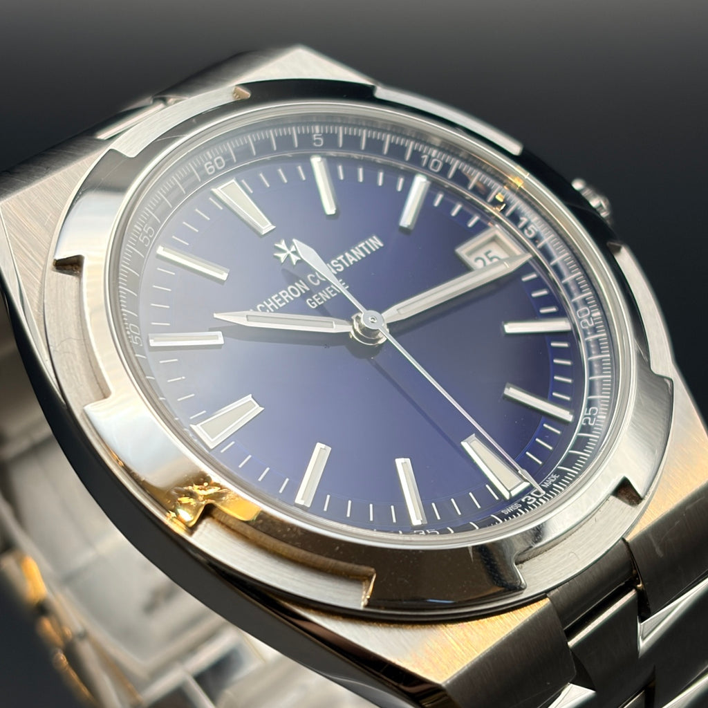 VACHERON CONSTANTIN ヴァシュロン・コンスタンタン オーヴァーシーズ 4520V/210A-B128