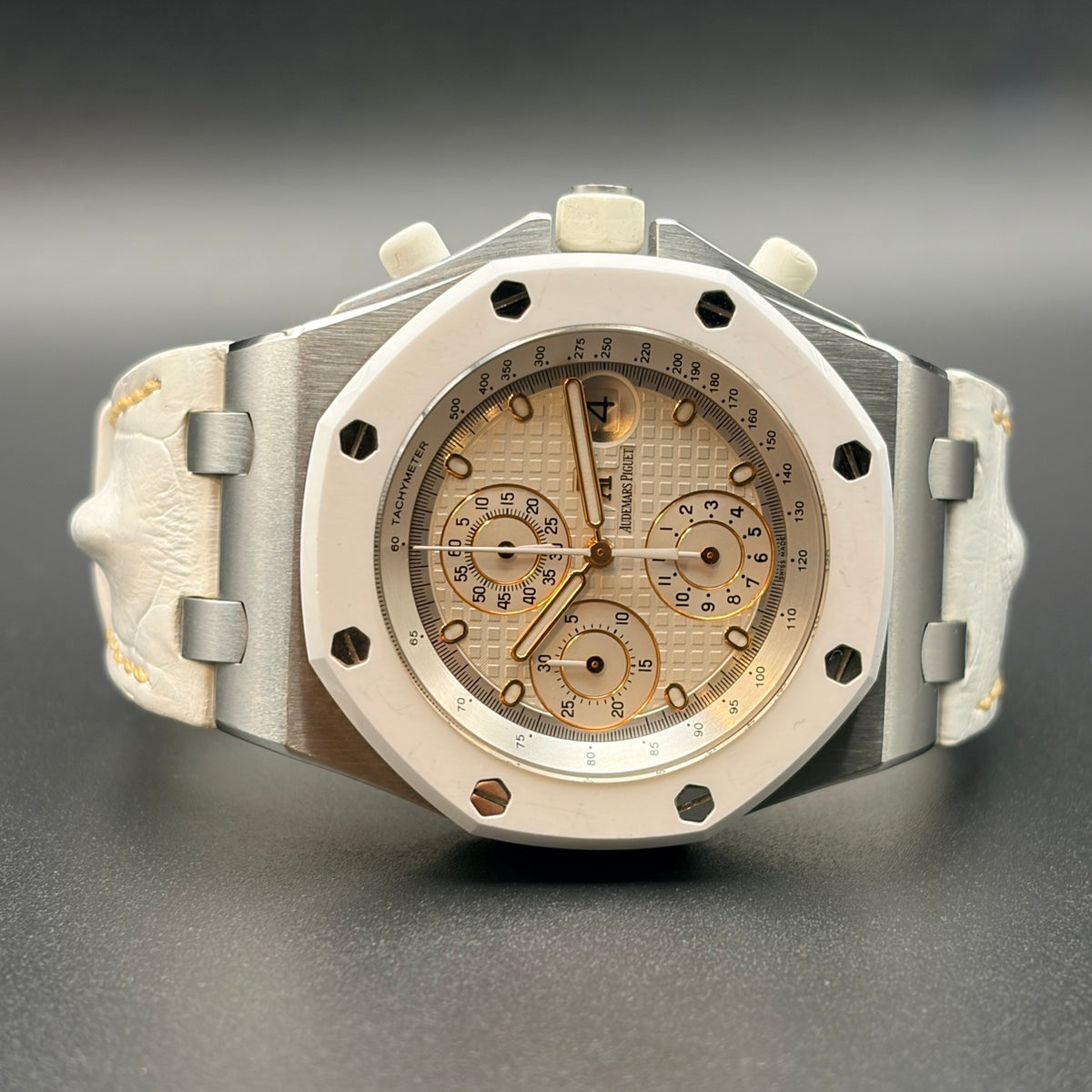AUDEMARS PIGUET オーデマピゲ ロイヤルオーク オフショア プライド オブ シャム 26172SO.OO.D202CR.01