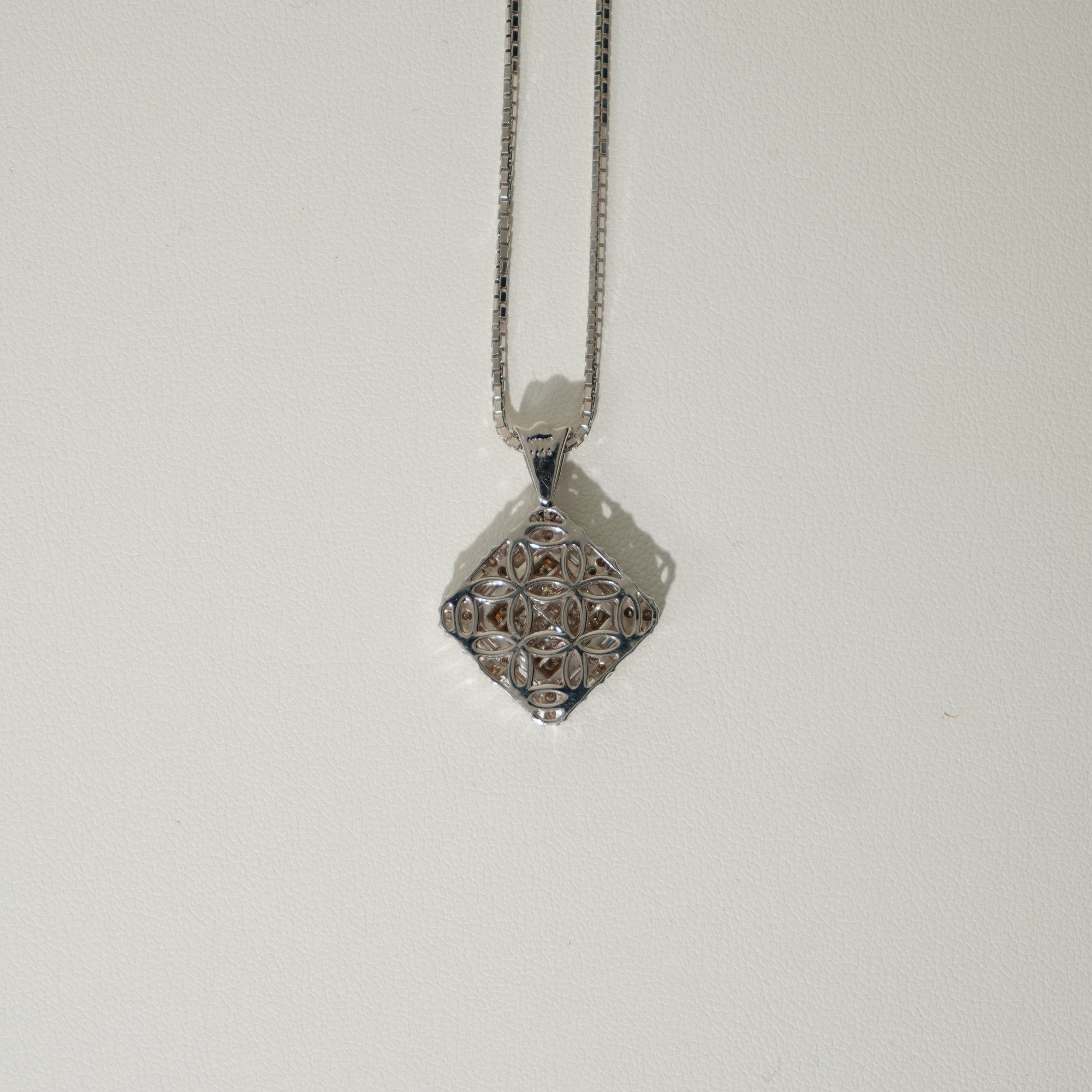 TRXTYO 18K WG 天然ダイヤモンド 1.44ct ダイヤモンドネックレス スクエア 45cm 14g